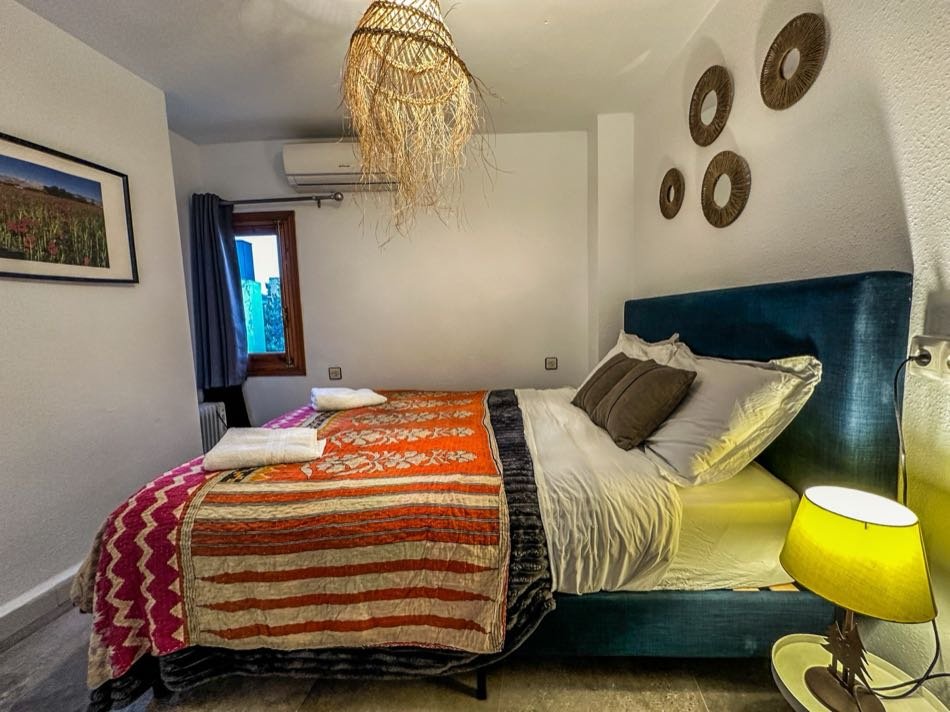 Bedroom at Piso 3, Pisos Baza