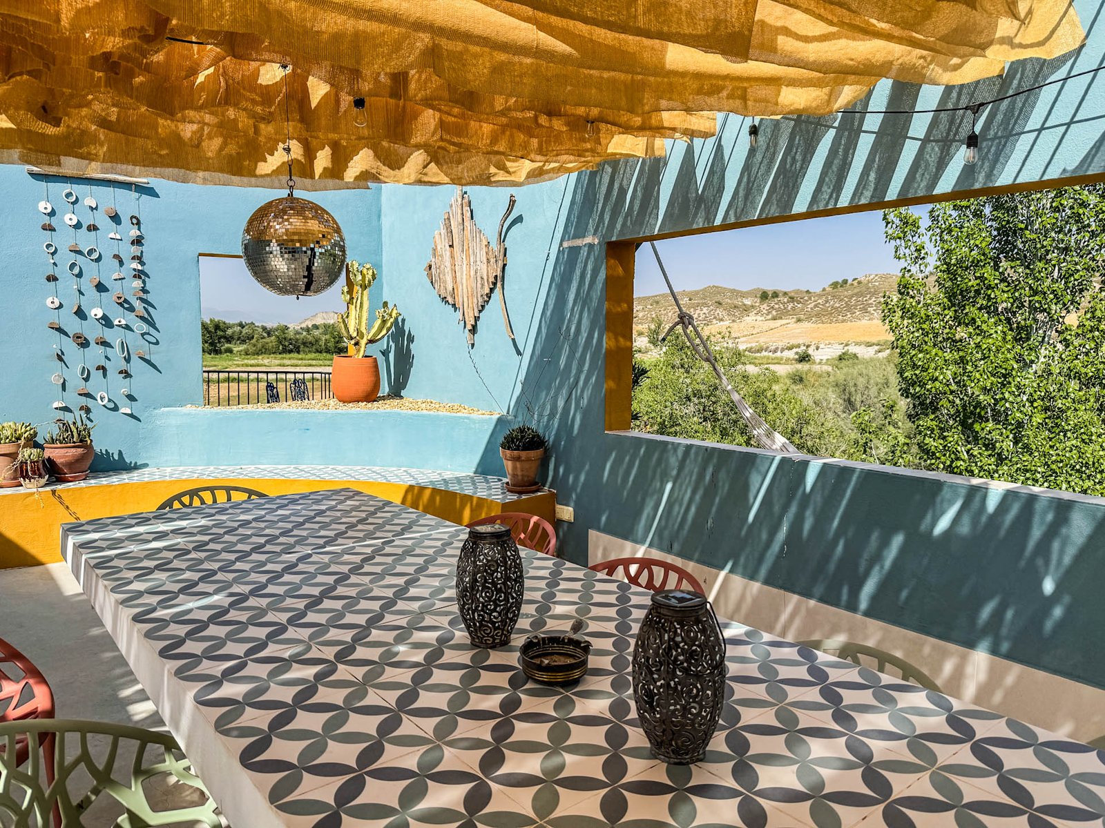 Outdoor dining area at Cueva Ventica